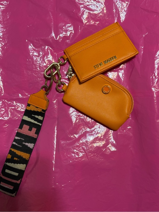 Steve Madden Handbags - Steve Madden Bright Orange Card Holder & Coin Pouch Keychain
